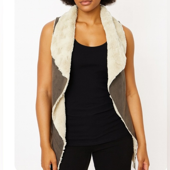 OnTheLand furry vest faux suede sleeveless sherpa comfort SZ M fuzzy comfort - Picture 1 of 12